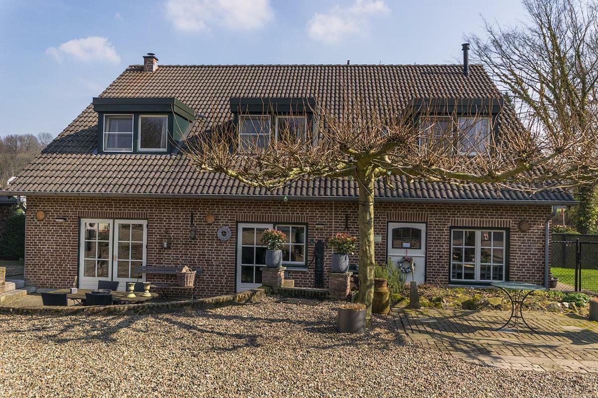 Bed and Breakfast Sint Antoniusbank Bemelen Экстерьер фото